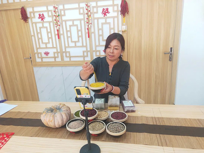 老君殿鎮(zhèn) 電商助農(nóng)為鄉(xiāng)村振興賦能添彩