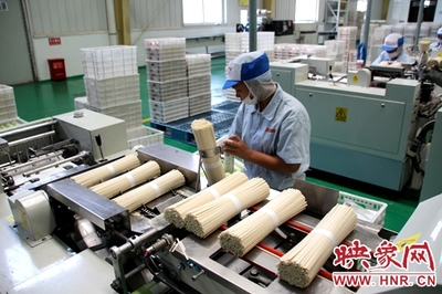 遂平振興路 品牌引領產業升級，企業擔當就業民生，農特產品暢銷四方